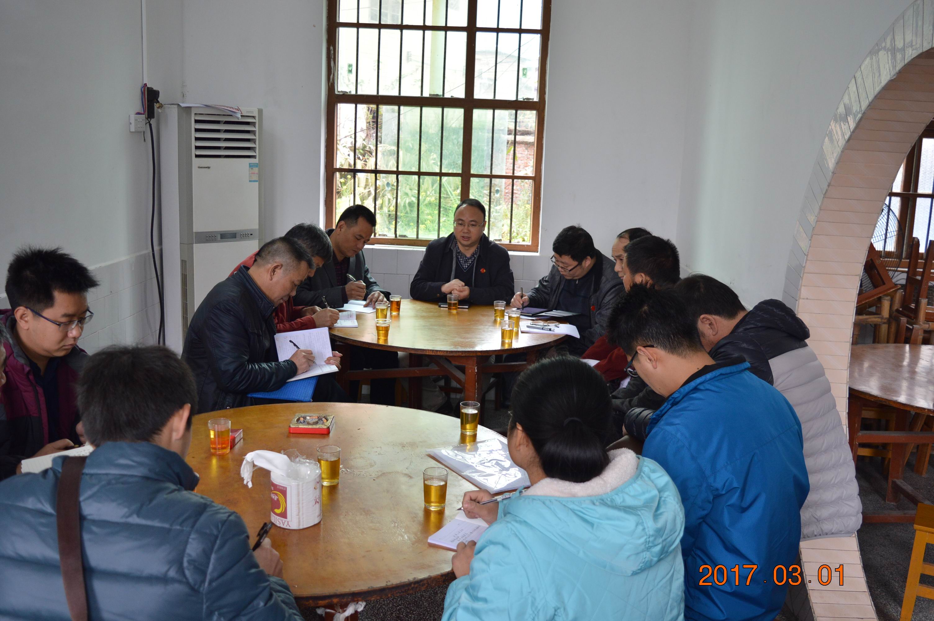 寨岗镇吊尾村有多少人口_迟营镇有多少人口