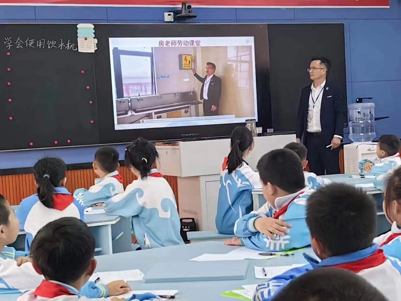 房火生 工作照1.jpg