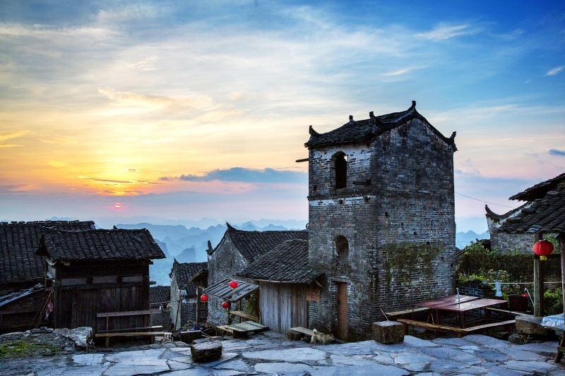 南岗千年瑶寨（风光建筑摄影照）_副本.jpg